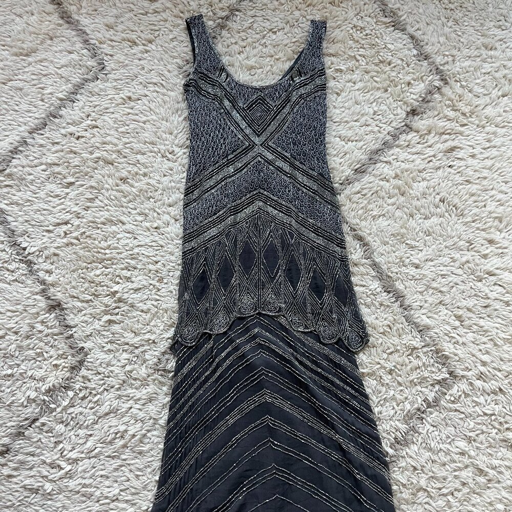 THEIA evening gown gunmetal size 4 elegant beading
